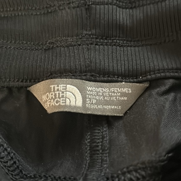 The North Face Black Cropped Lightweight Pants Joggers Small - Picture 15 of 15
